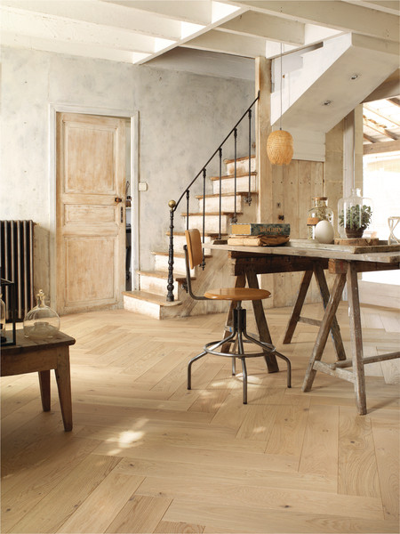 PARQUET BATON ROMPU R+L 139 CHENE AUTHENTIQUE BOIS FLOTTE 14X139MM 4 CHANFREINS - VERNIS MAT - SUPPORT CP
