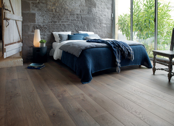 PARQUET DIVA 184 R+L CHENE ZENITUDE ARGILE 14X184MM 2 CHANFREINS - VERNIS MAT - SUPPORT CP