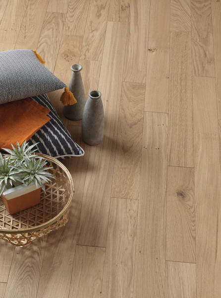 PARQUET DIVA 90 CLIC CHENE ZENITUDE BOIS FLOTTE 12X90MM 4 CHANFREINS - VERNIS MAT - SUPPORT HDF
