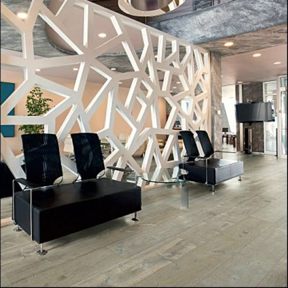 PARQUET LOFT BORA BORA 14X190MM 4 CHANFREINS - CHOIX RUSTIQUE/CAMPAGNE - TEINTE GRIS MARRON LEGER -VERNIS -CLIC