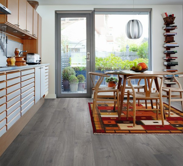 SOL STRATIFIE PERGO VISBY 4 CHANFREINS 1380X190X8MM L0331-03368 CHENE GRIS URBAIN - COLIS 1.835M2