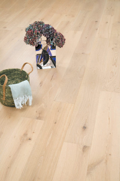 PARQUET LOFT CHENE CAPRI 14X190MM 4 CHANFREINS - CHOIX RUSTIQUE/CAMPAGNE - BROSSE VERNIS INCOLORE - CLIC