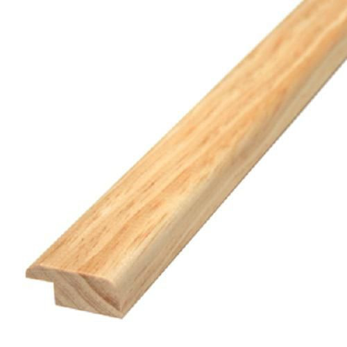 COUVRE JOINT FEUILLURE PIN 8X30X2400MM