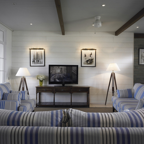 LAMBRIS PIN MARITIME PURE HOME VIRGINIA BLANC ALBATRE 195X17X2500MM ABOUTE -CHOIX RUSTIQUE -BROSSE VERNI EAU -  1.463M2