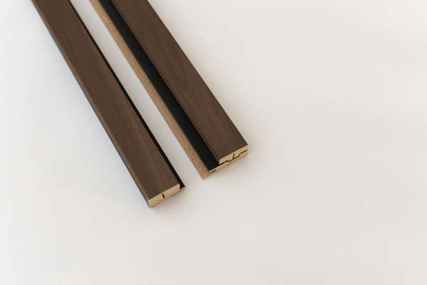 KIT PROFILES DE FINITION DROIT/GAUCHE MAESTRO LATT - 00201 MATTE BLACK / SMOKED WALNUT 2X2770X71X20MM