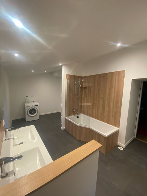 Salle de bain Polyrey & Coretec