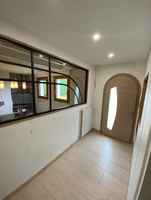 Verrière sur-mesure et meuble d'entrée