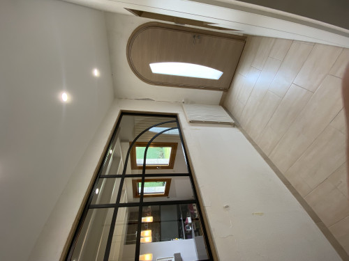 Verrière sur-mesure et meuble d'entrée